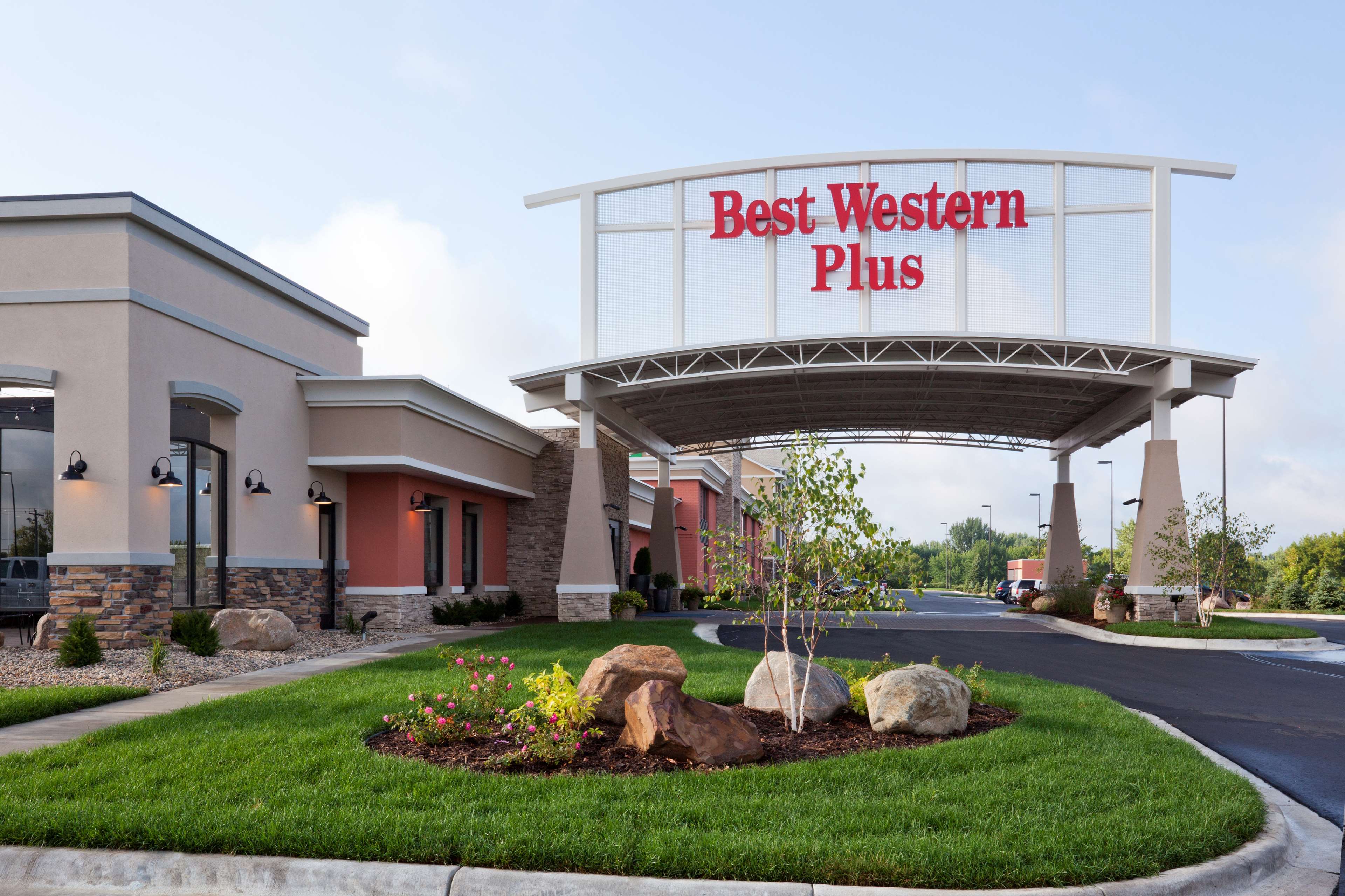 Best Western Plus Willmar in Willmar, MN (320) 2356...