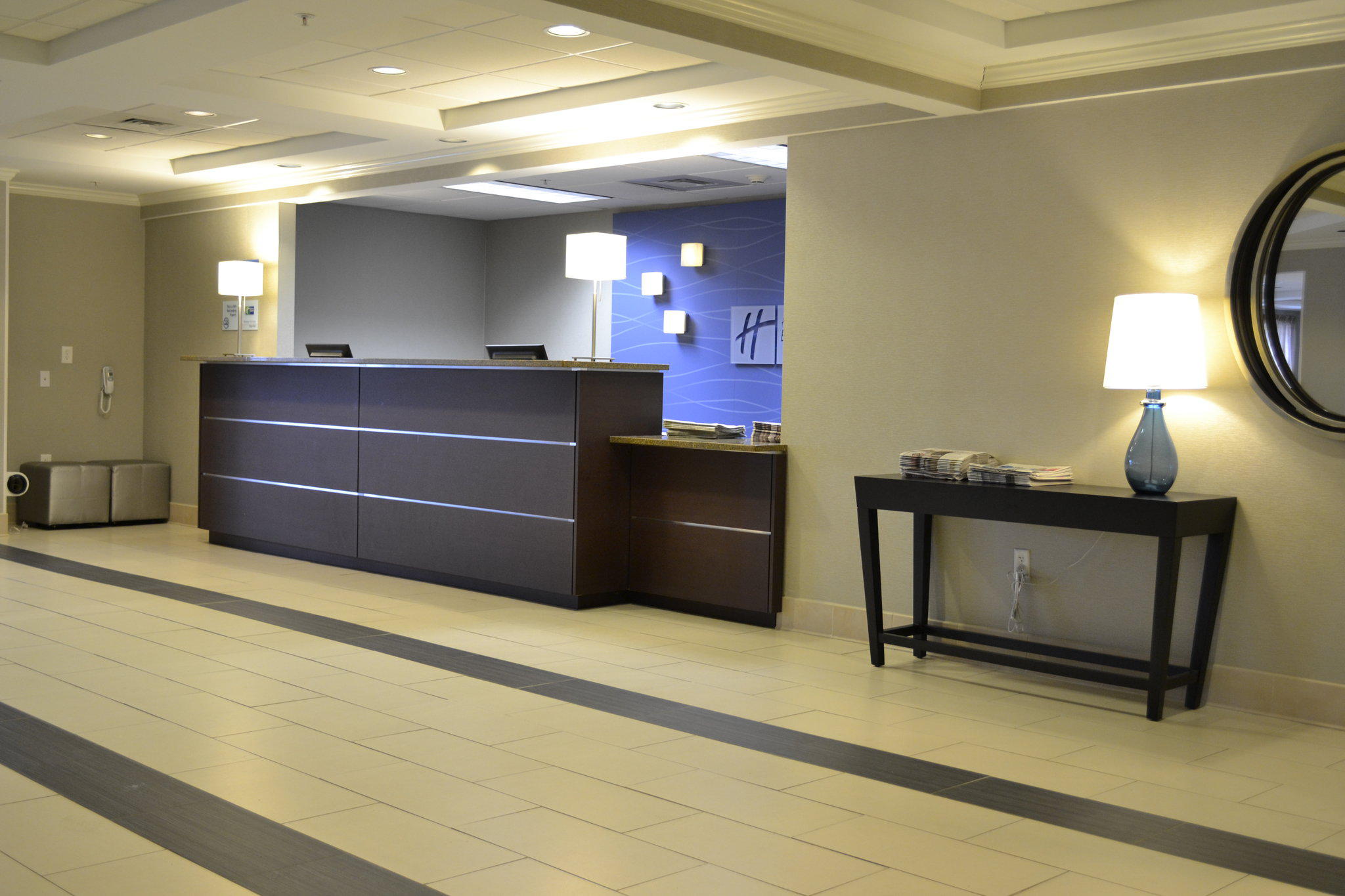 Holiday Inn Express Biddeford Photo