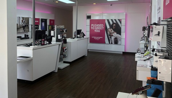 Cell Phones Plans And Accessories At T Mobile 15320 Tx 105 Ste