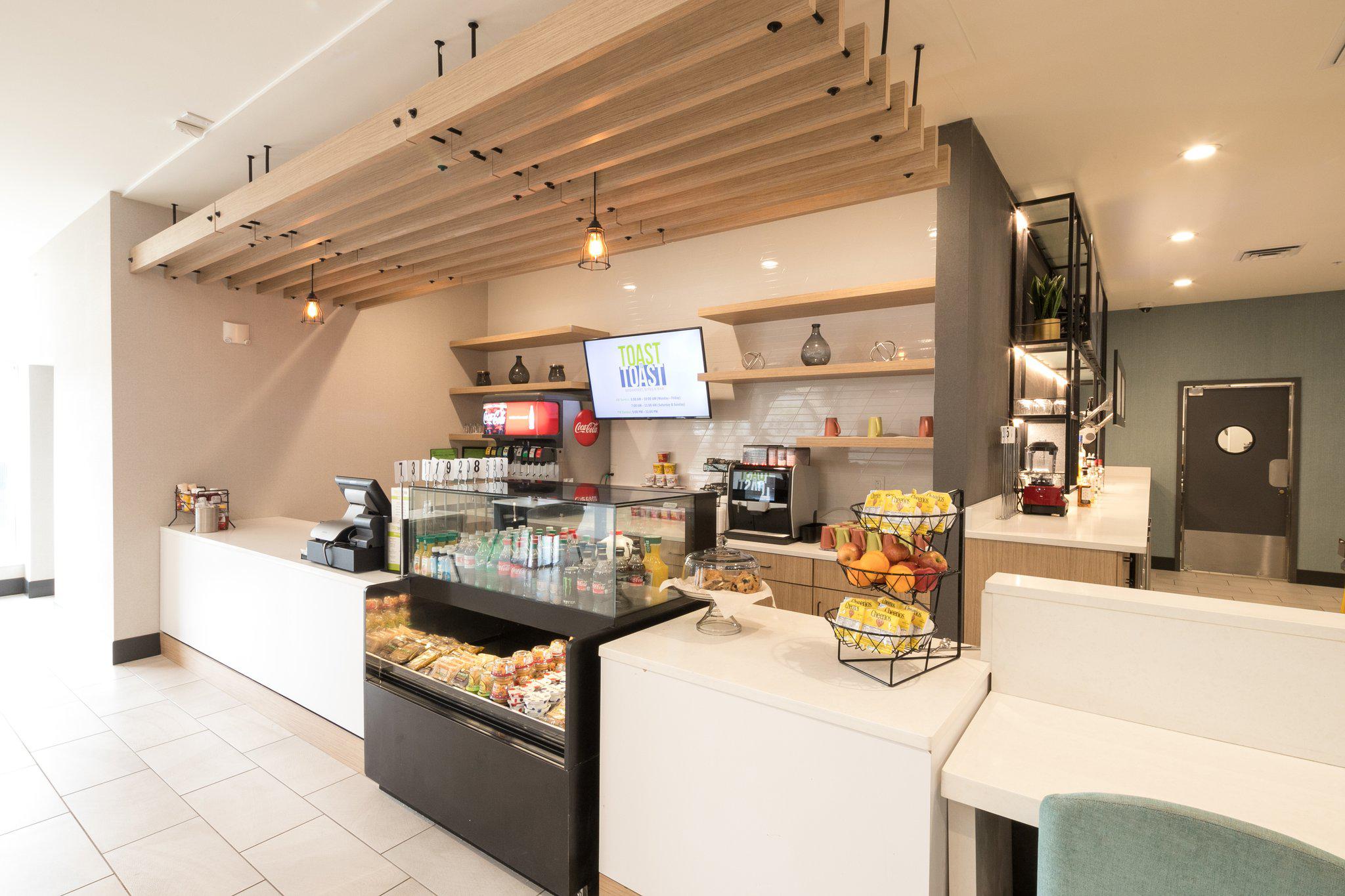 Holiday Inn & Suites Mount Pleasant by IHG Image