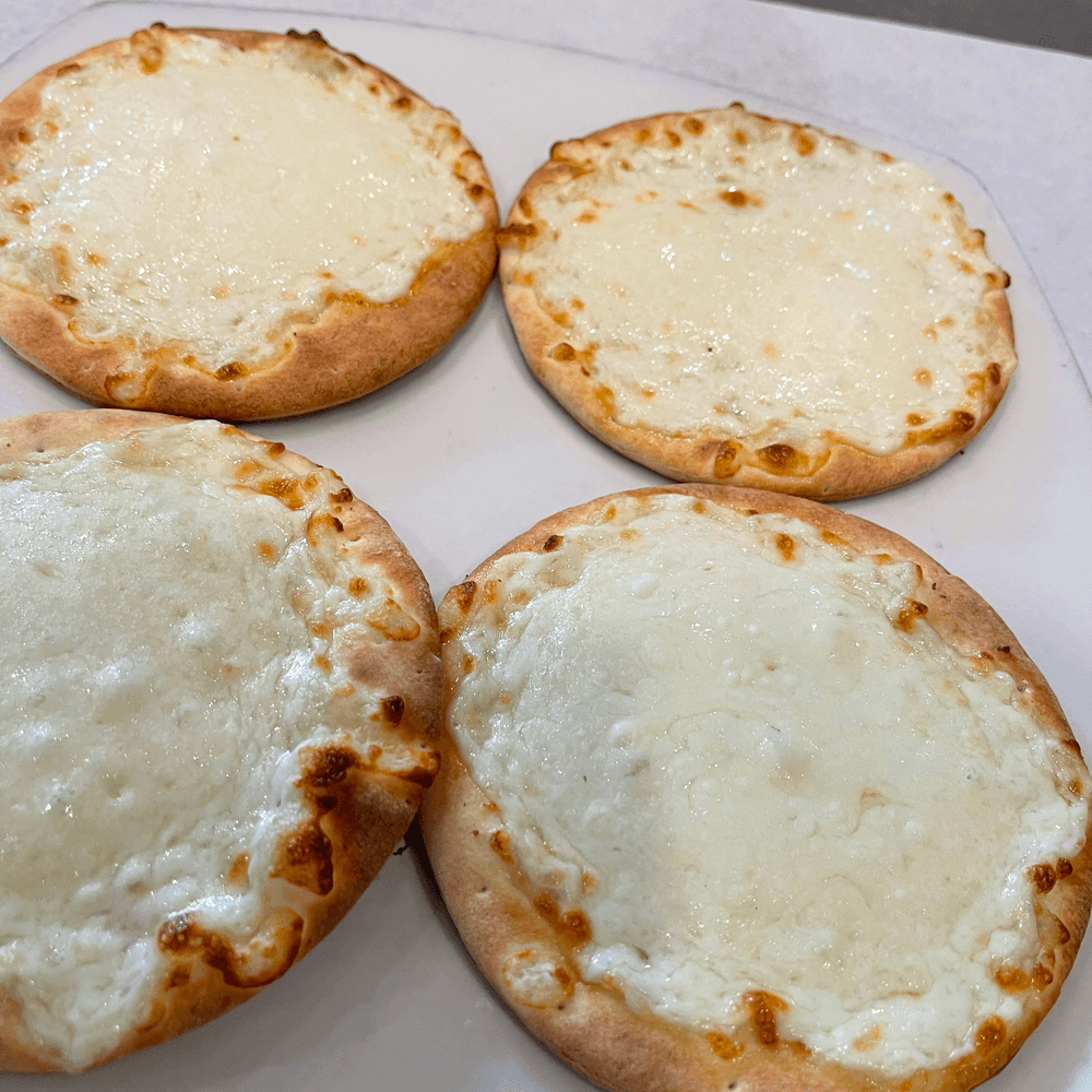 Cheesy Pizza
