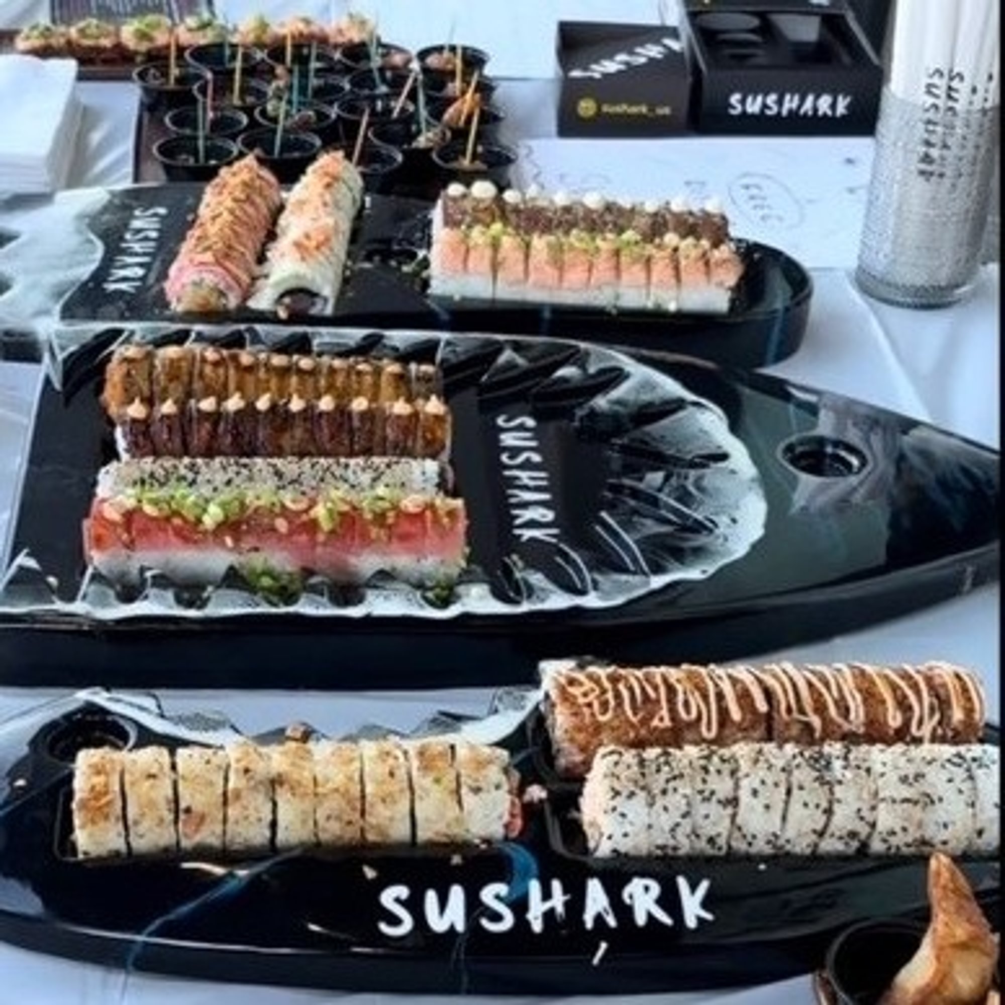 Sushark Rolls Platter