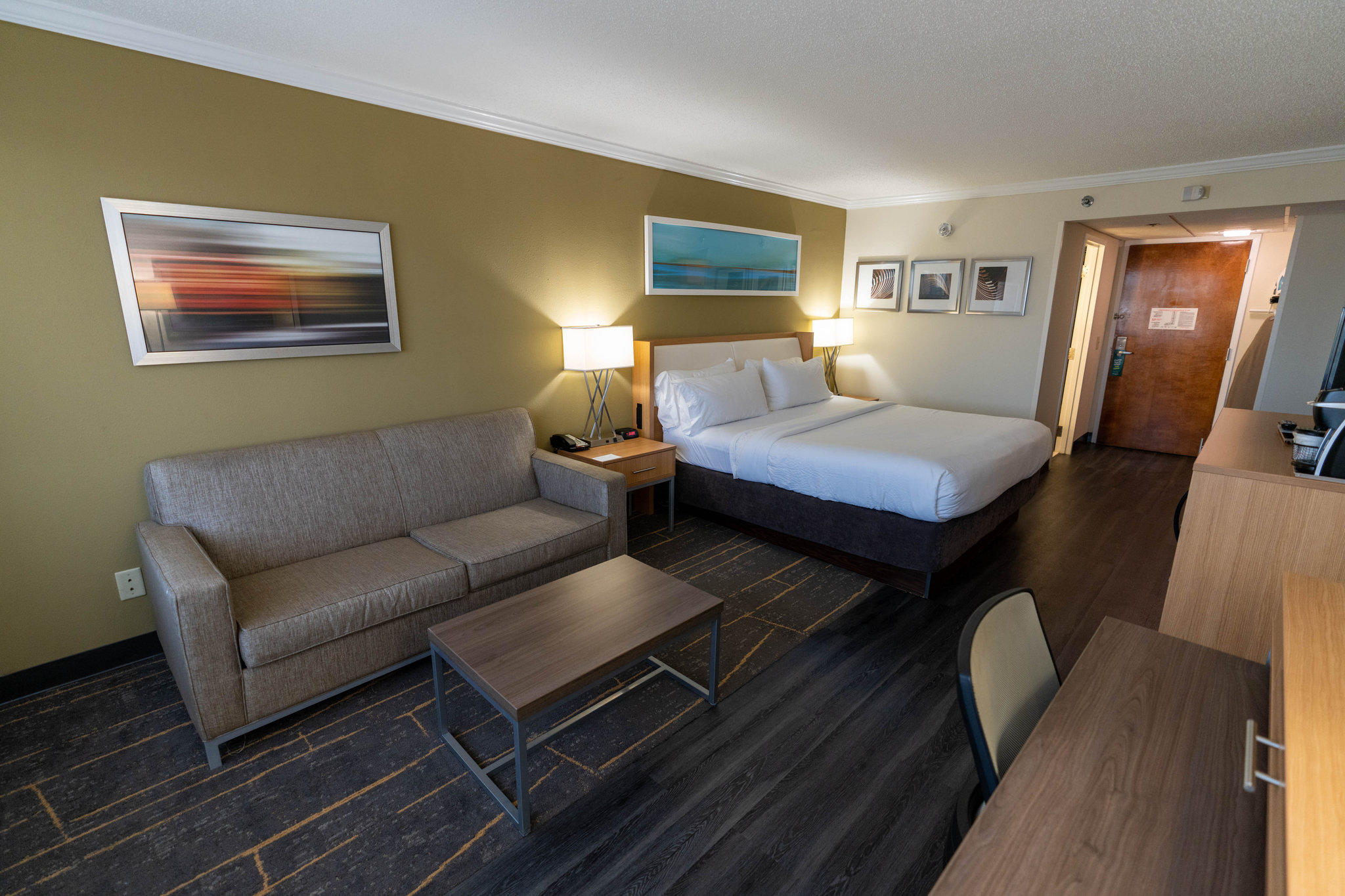 Holiday Inn Greenville by IHG Image