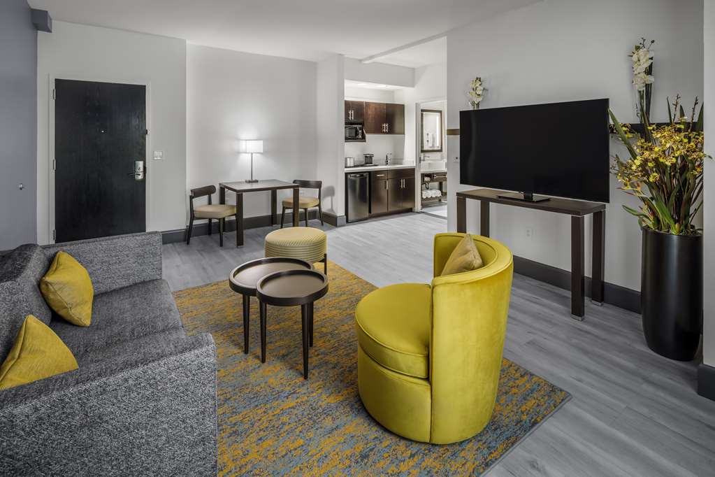 DoubleTree by Hilton Sarasota Bradenton Airport Image