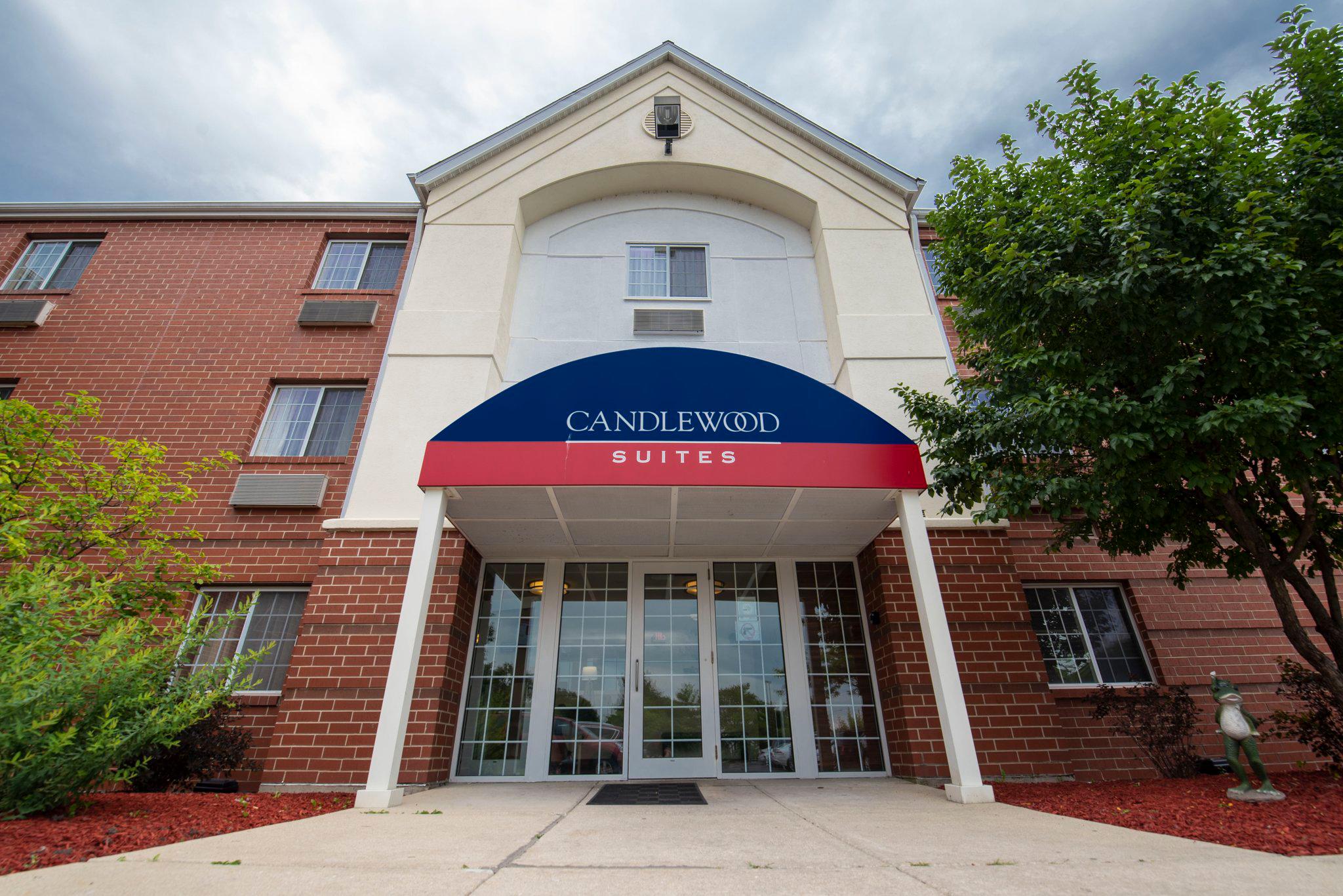 Candlewood Suites Chicago/Naperville Photo