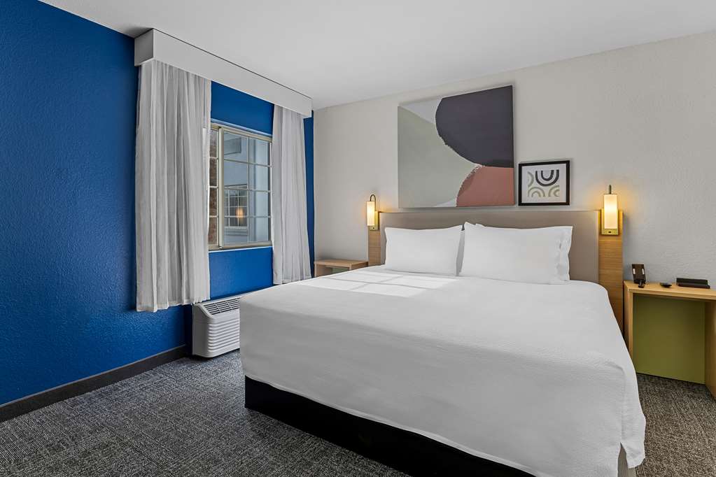 Spark by Hilton Glendale Phoenix North Image