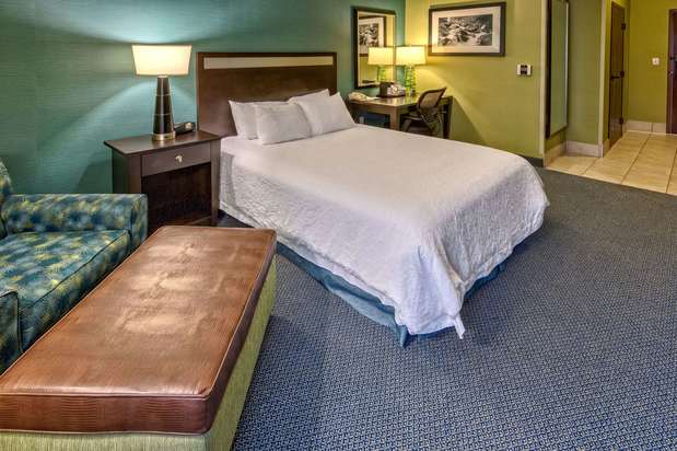 Images Hampton Inn Greensburg