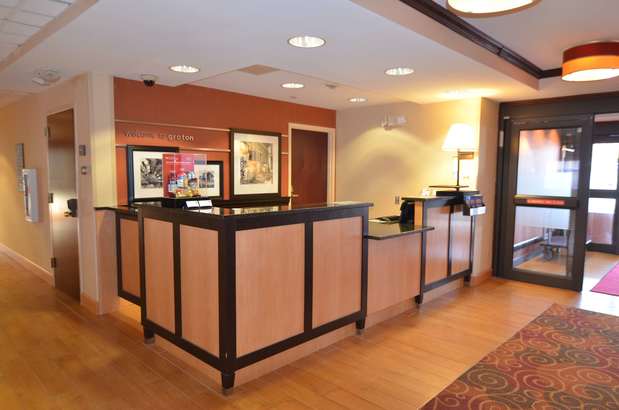 Images Hampton Inn Groton