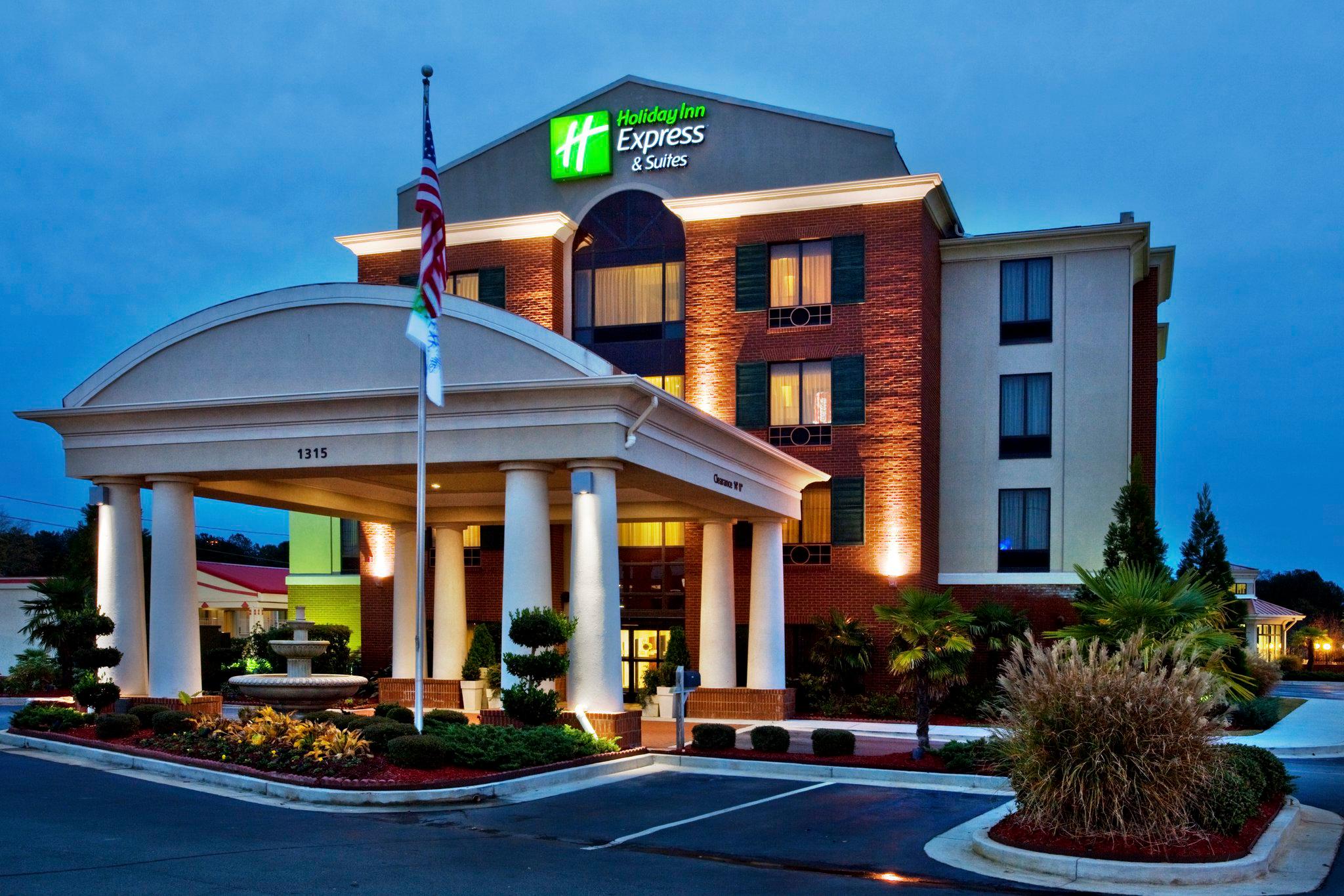 Holiday Inn Express & Suites McDonough Photo