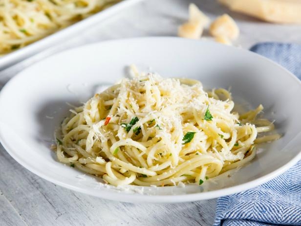 Pasta with Garlic & Oil