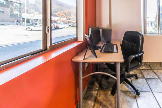 Images Econo Lodge