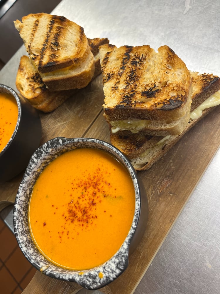Grilled cheese & tomato soup