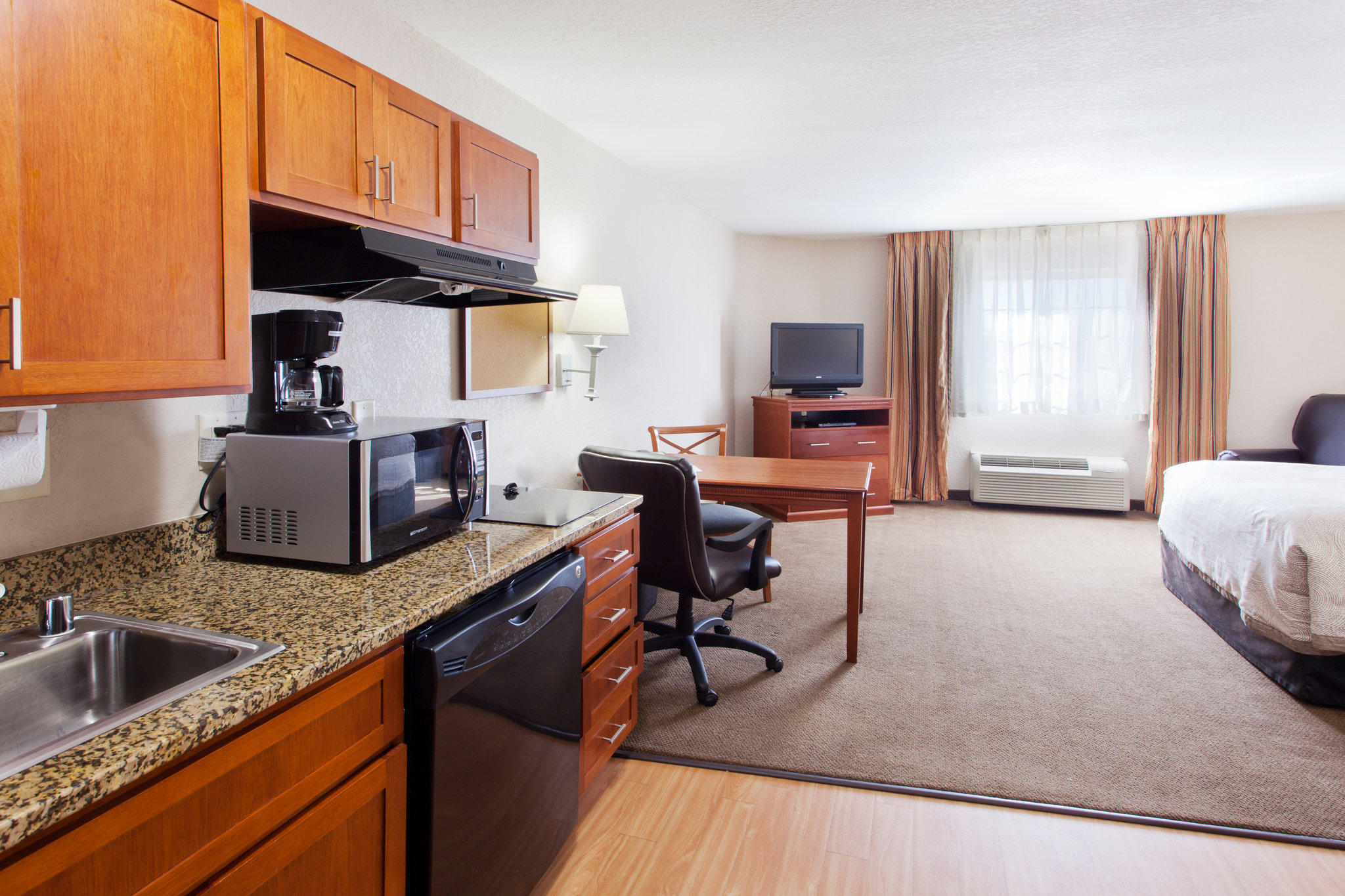 Candlewood Suites Lexington Photo