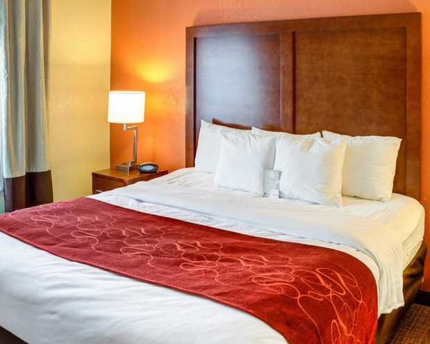 Images Comfort Suites