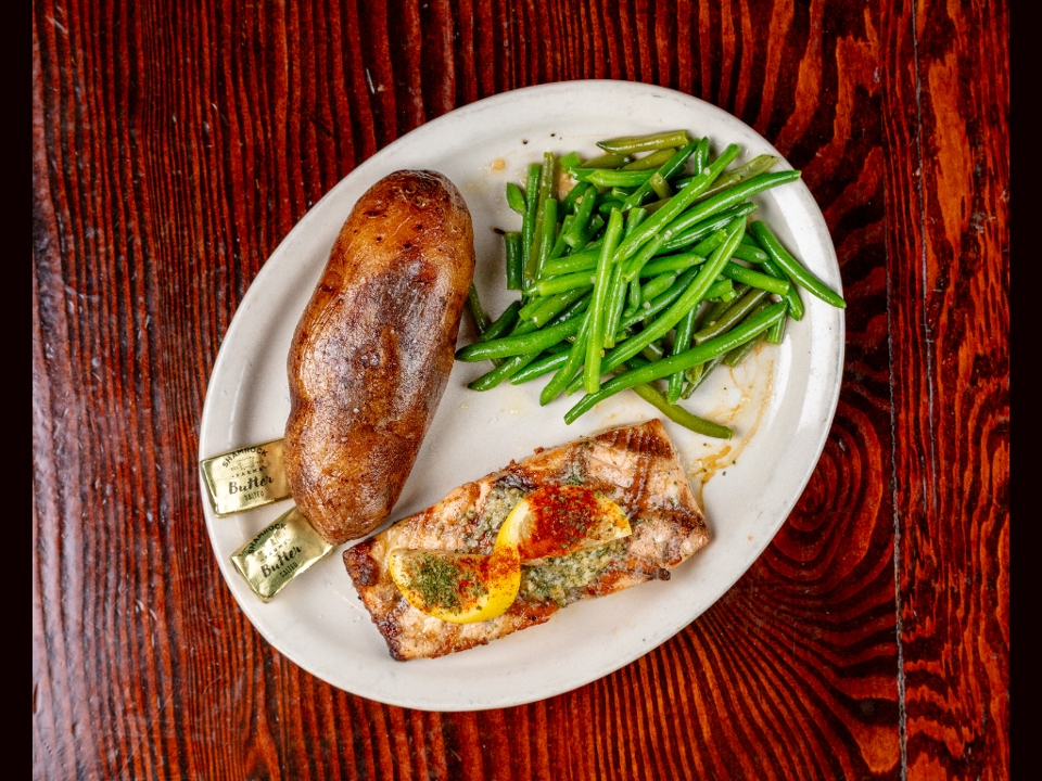 Grilled Salmon (O)
