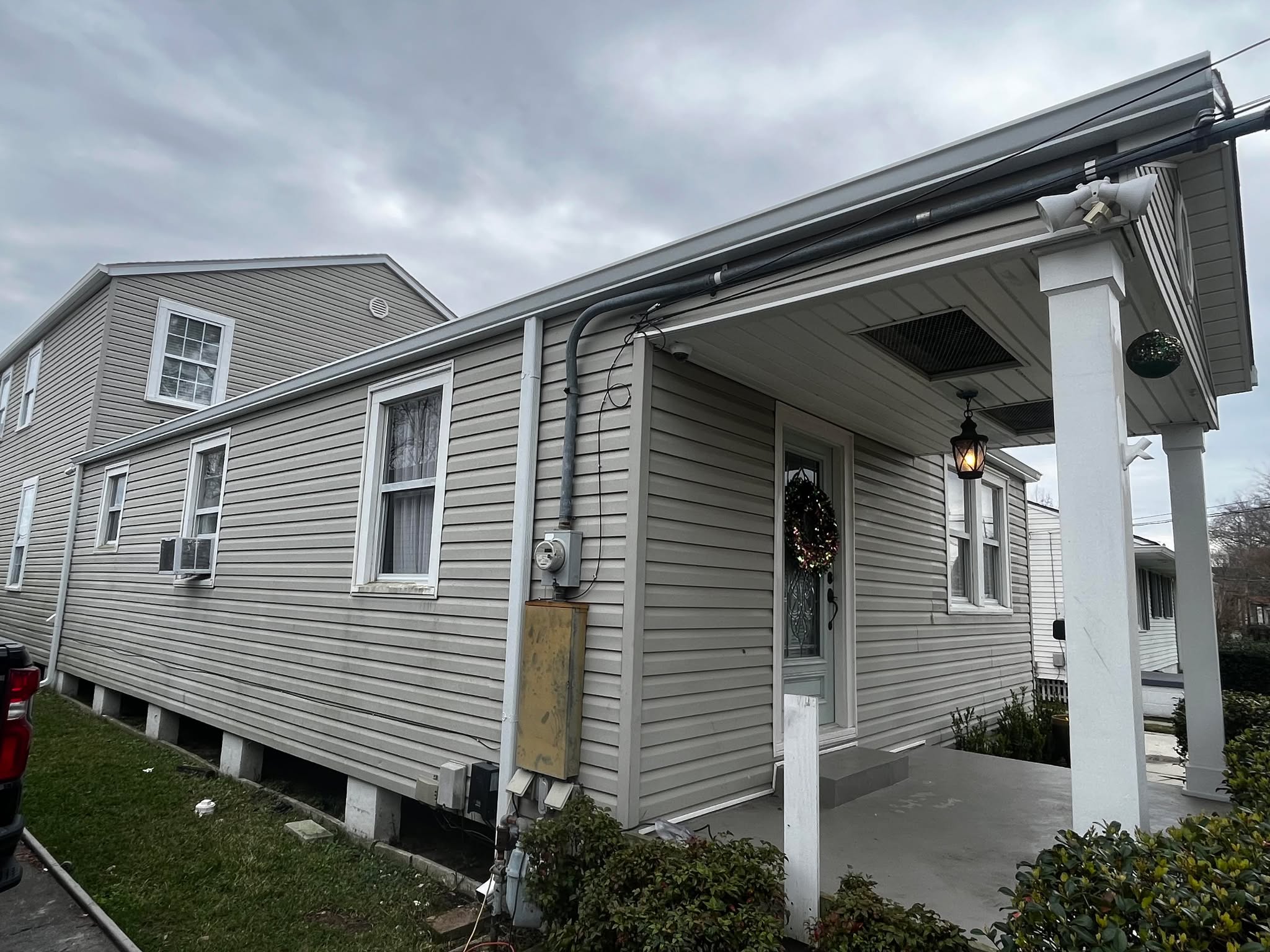 Southern Gutters LLC Image