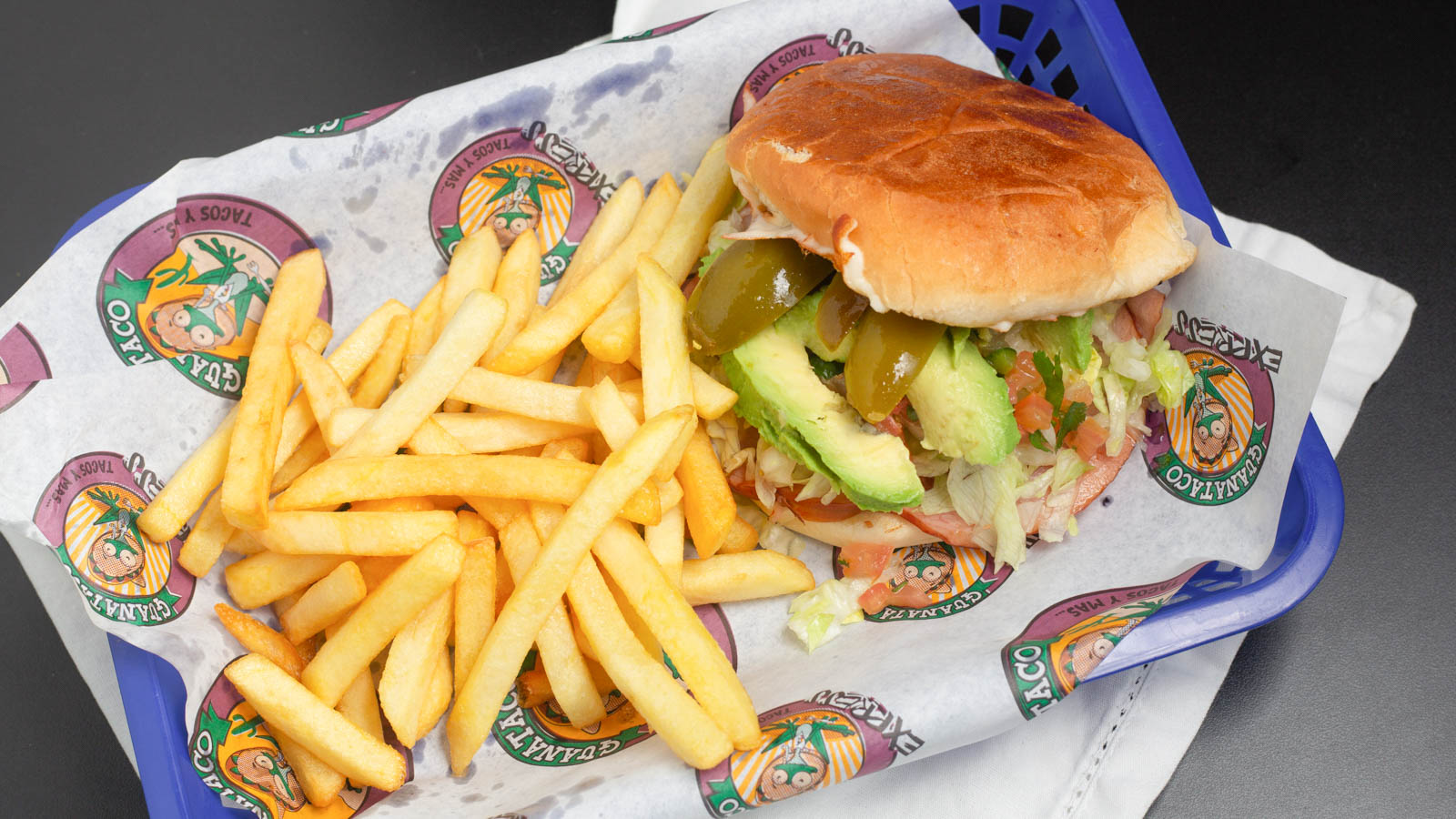 HAMBURGUESA MEXICANA  (Mexican burger)