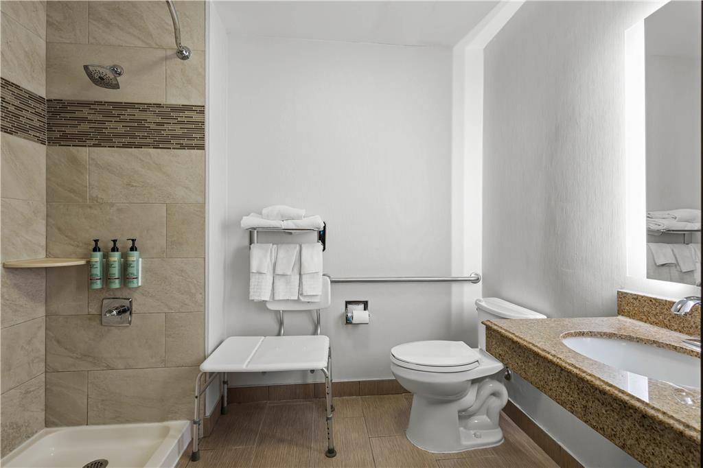 Best Western Crown Inn & Suites Image