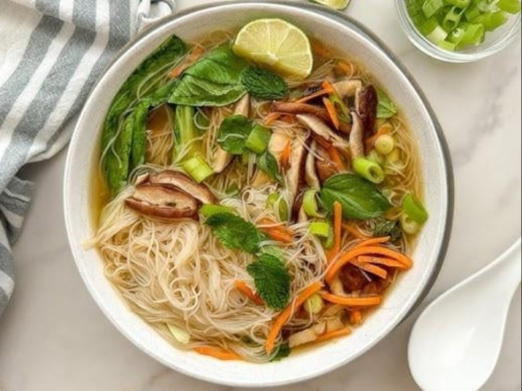 P11. Vegetarian Pho
