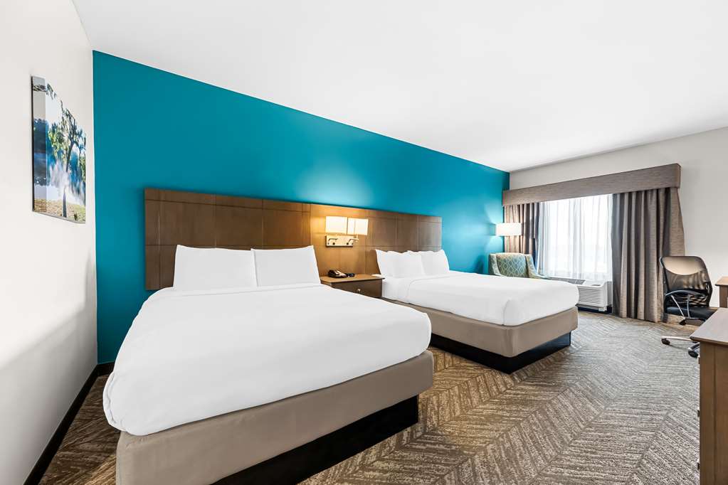 Best Western Plus Bolivar Hotel & Suites Image