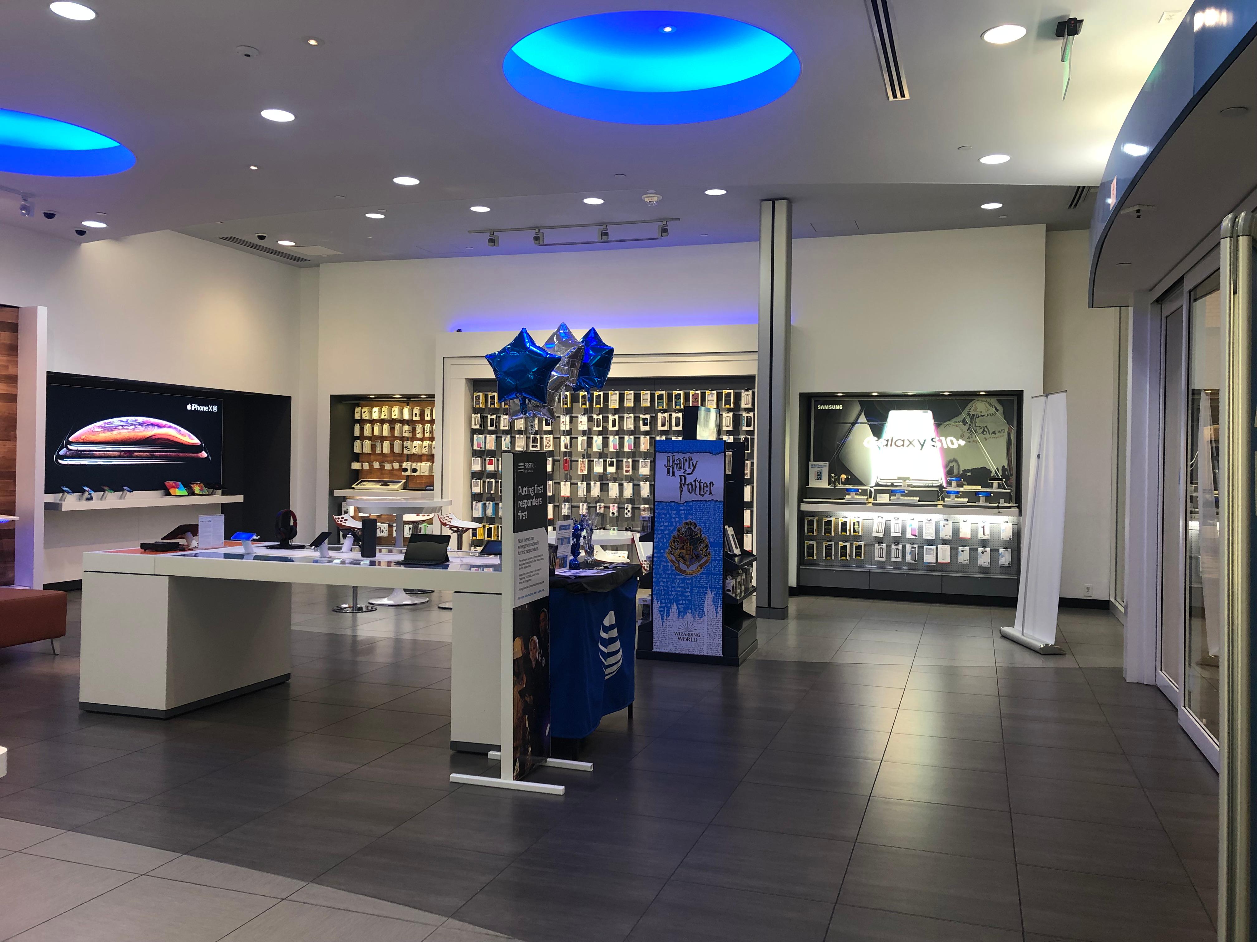 AT&T Store Photo