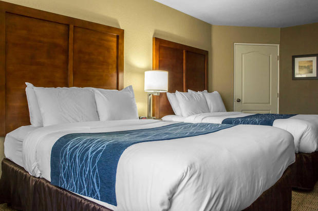 Images Comfort Inn & Suites at Talavi