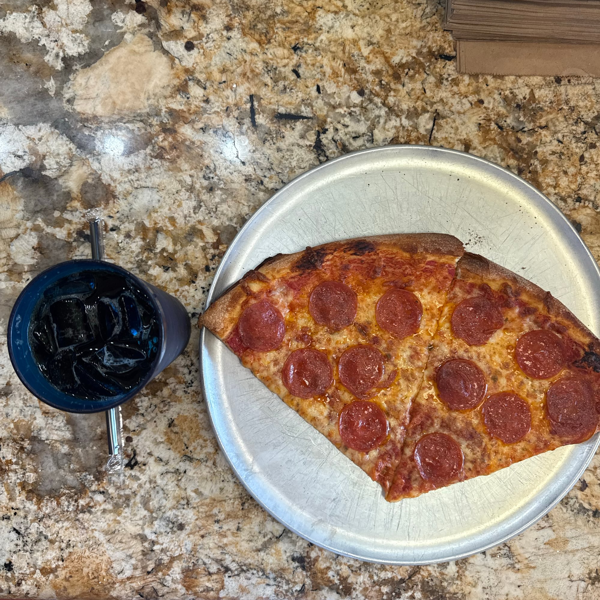 2 Slices and a Drink