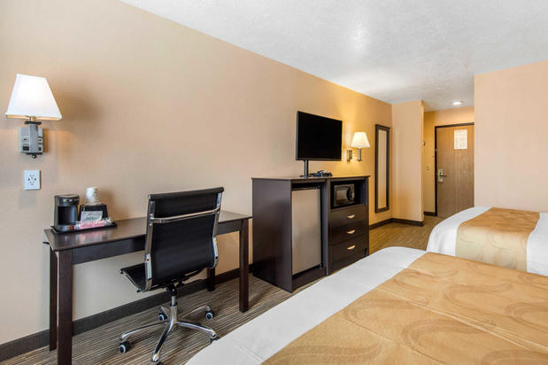Images Quality Inn & Suites