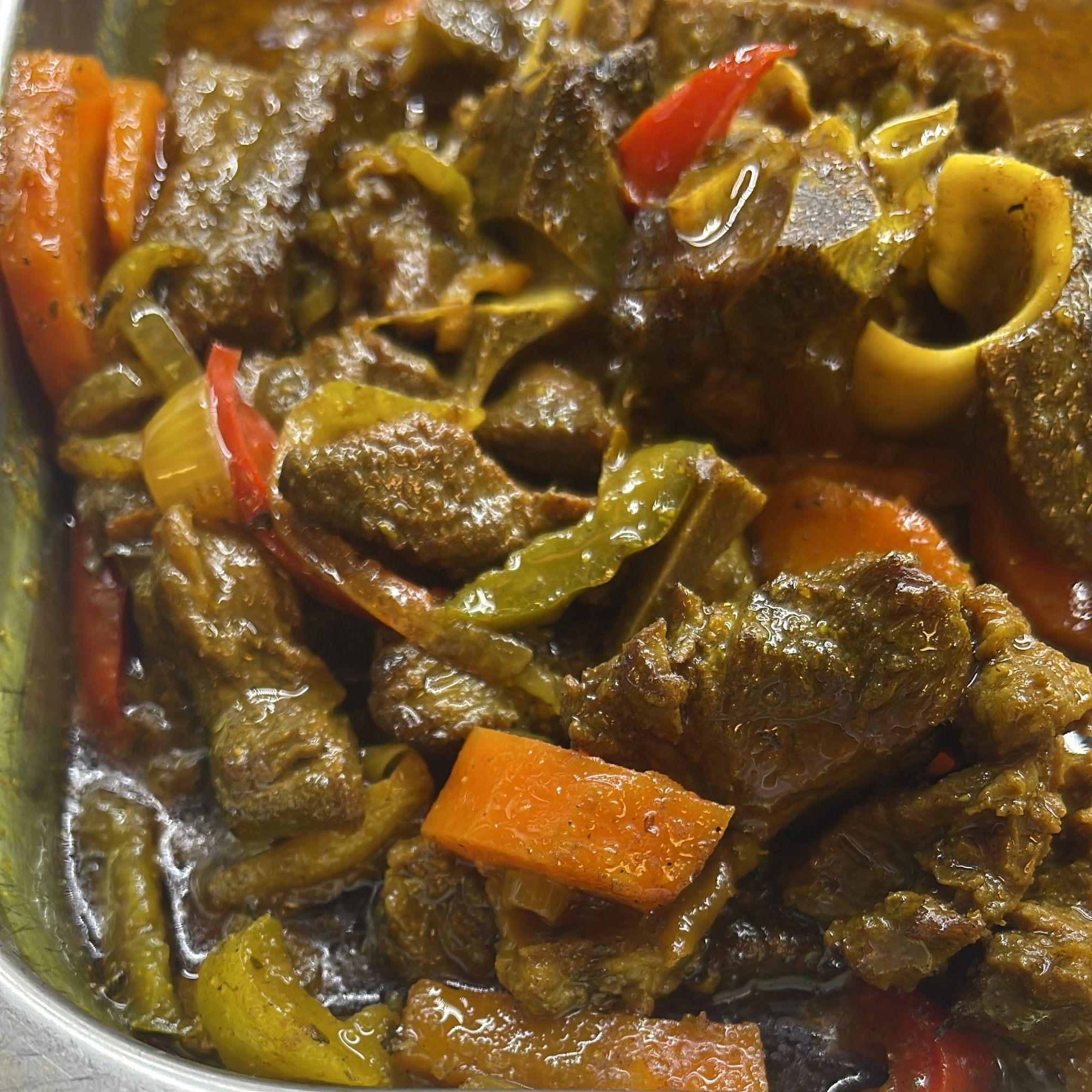 CURRY GOAT