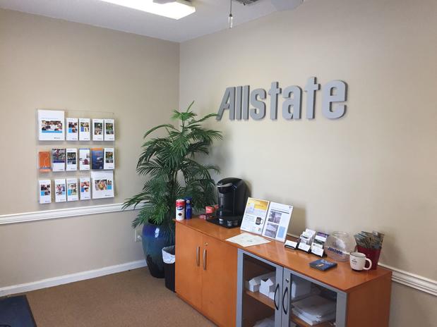 Images Waylon Biggs: Allstate Insurance