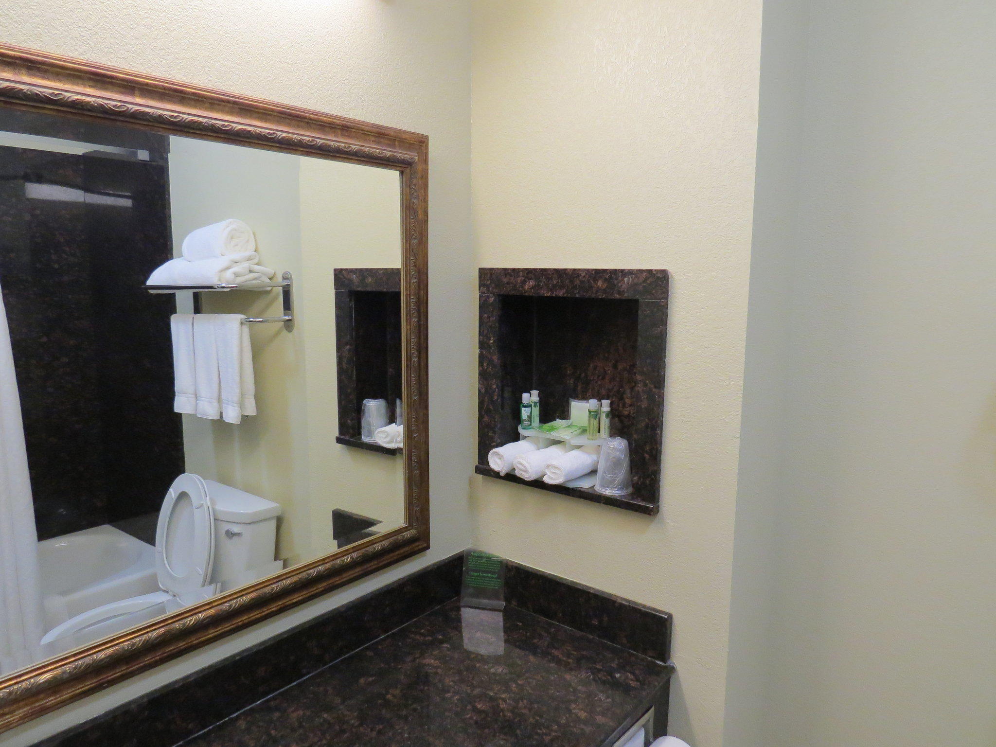 Holiday Inn Express & Suites Pampa Photo