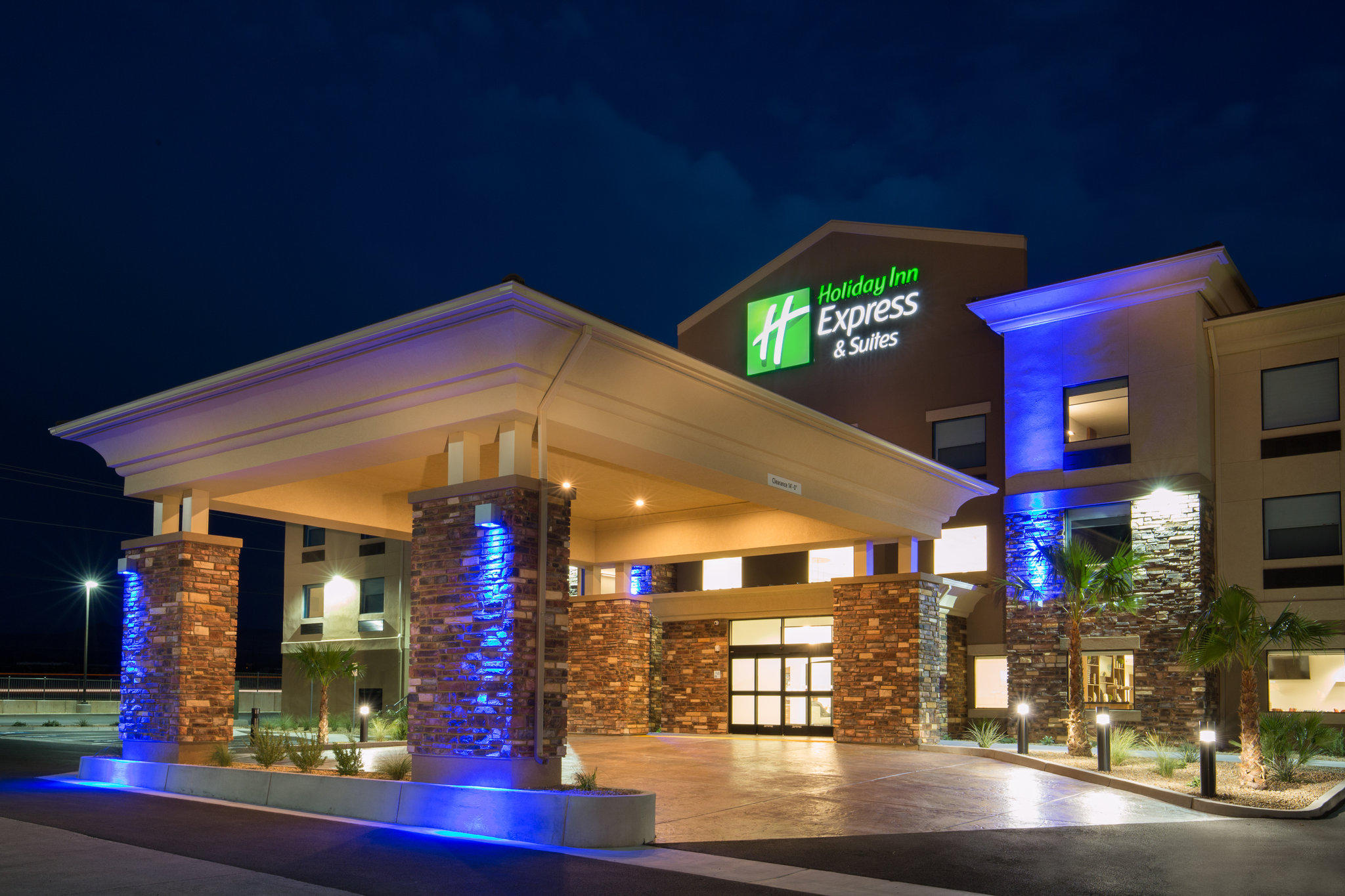 Holiday Inn Express & Suites Pahrump Photo