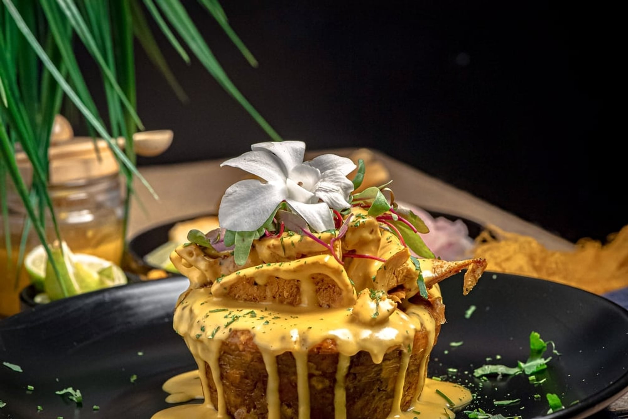Mofongo Relleno De Pollo en Crema De Queso