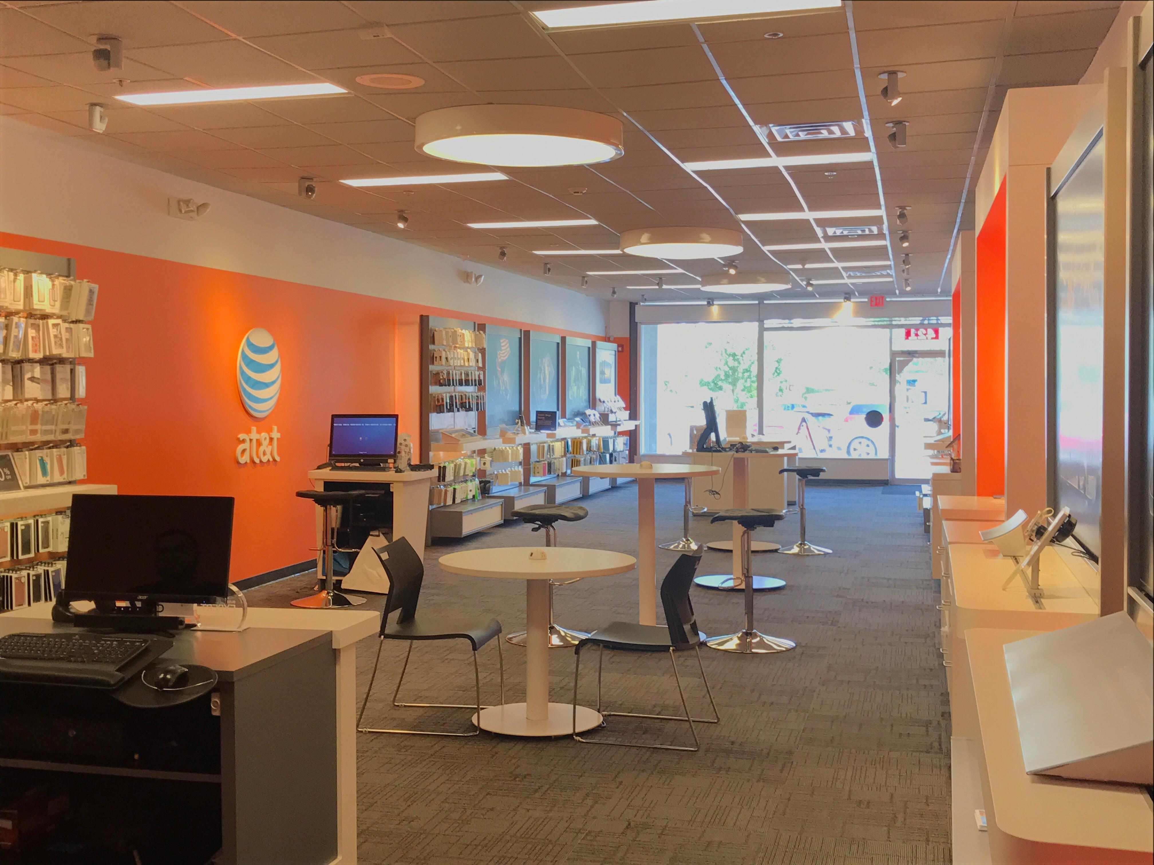 AT&T Store Photo