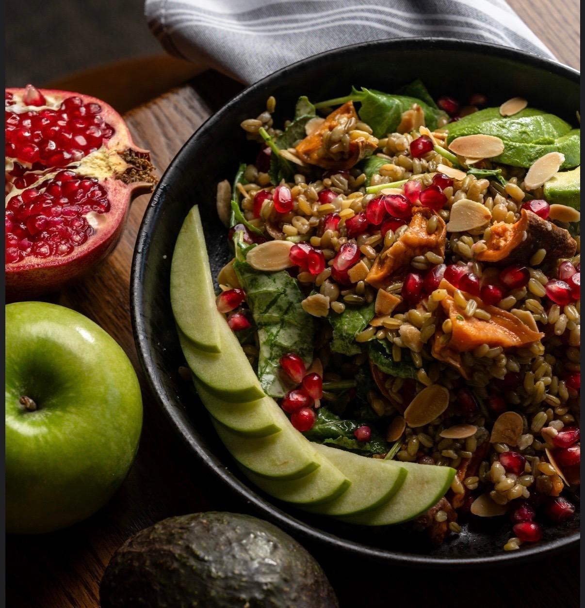 Baby Kale & Freekeh Bowl