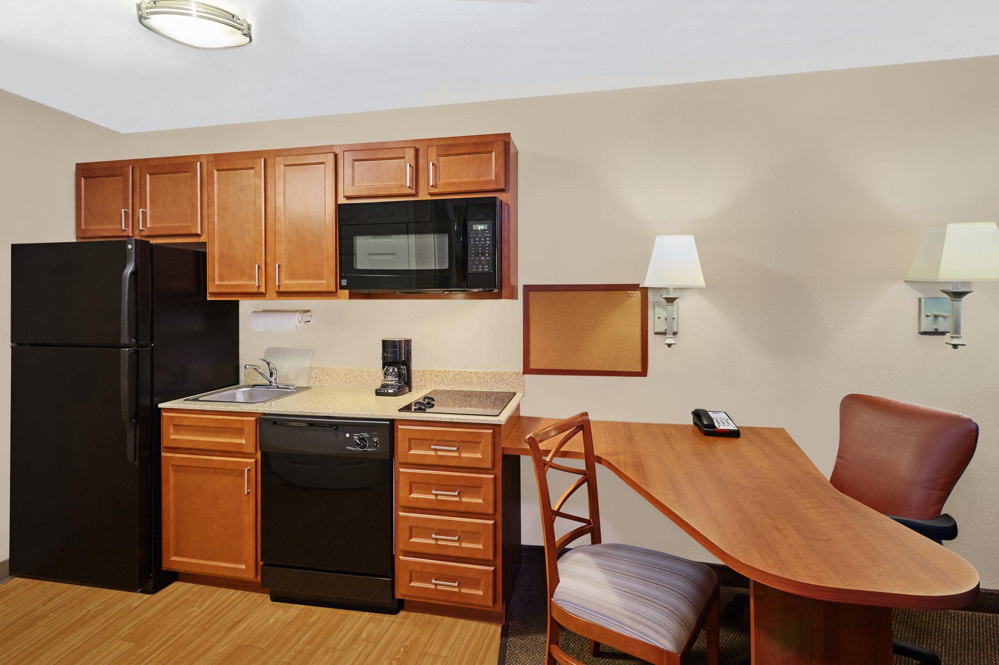 Candlewood Suites Fayetteville Fort Bragg Photo