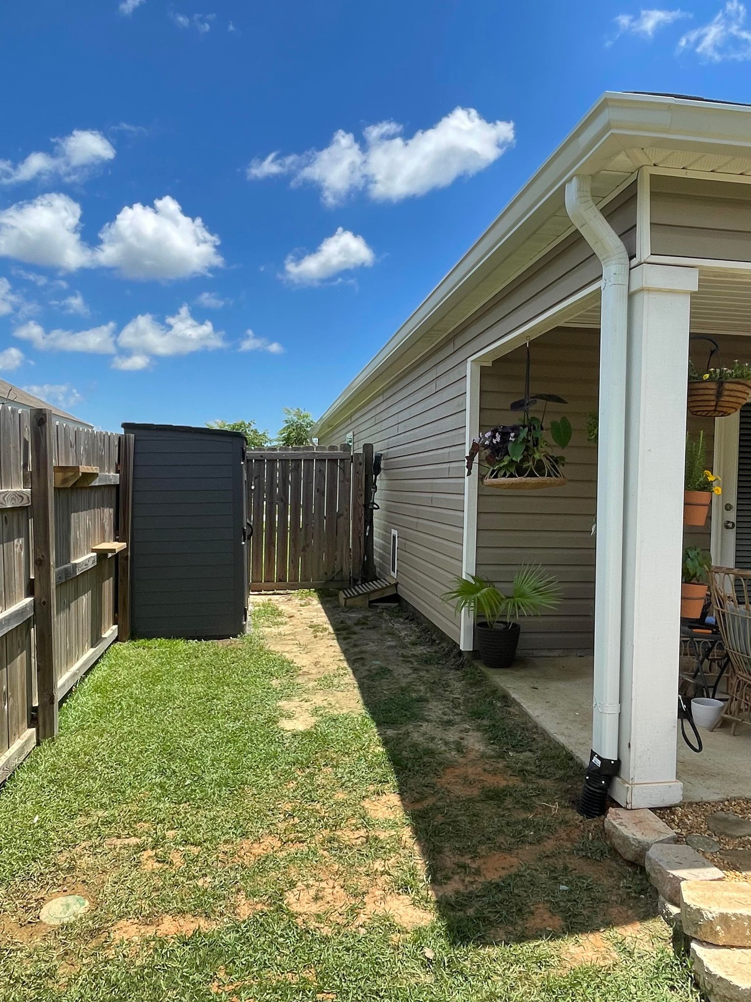 Southern Gutters LLC Image