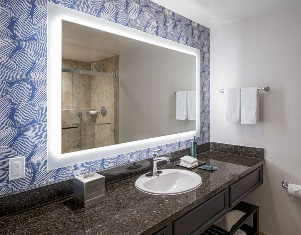 Hilton San Antonio Hill Country Image