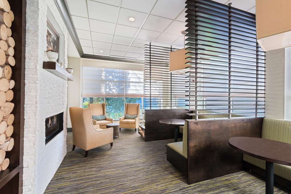Hilton Garden Inn Westbury Image