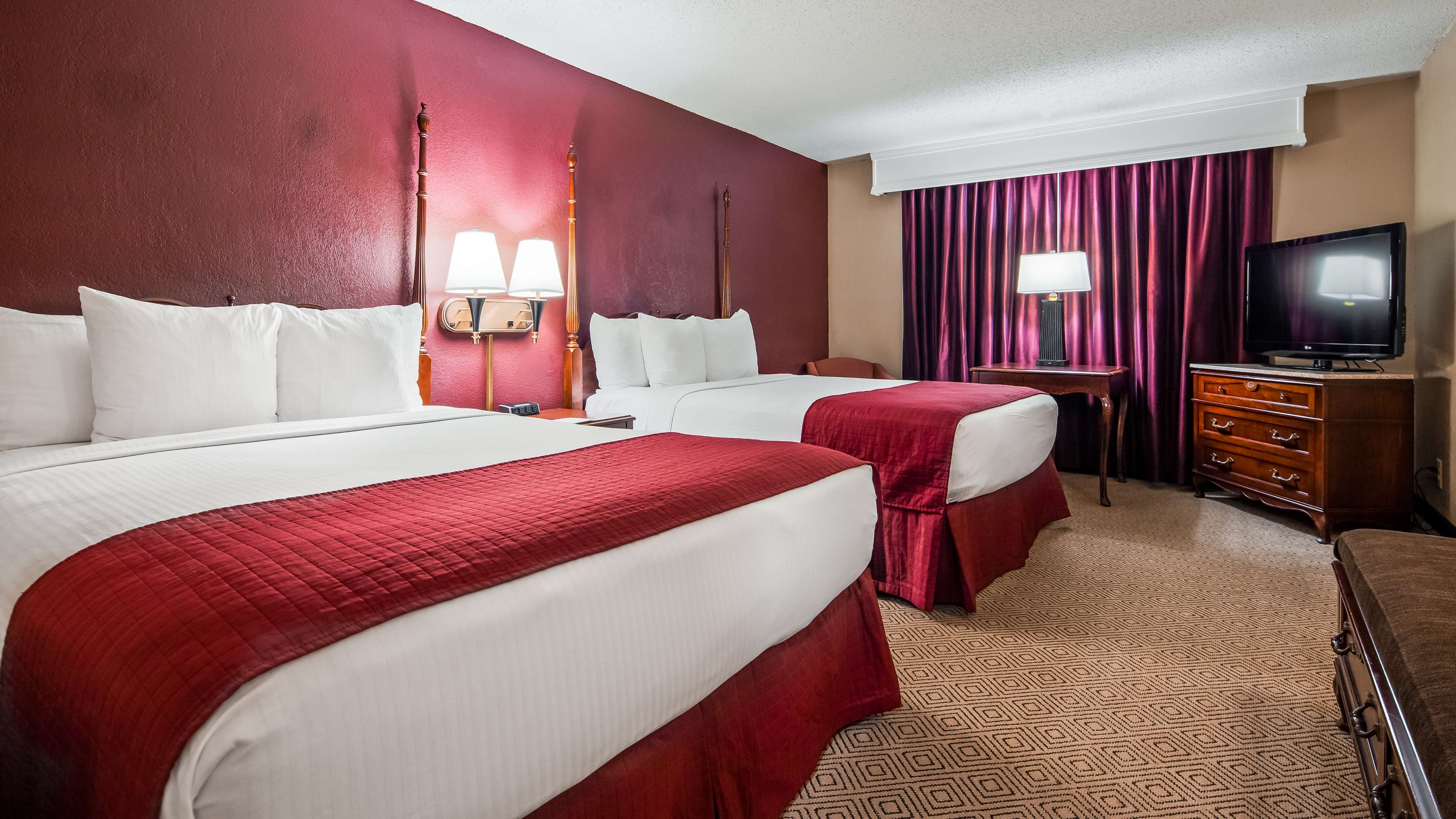 Best Western Greenfield Inn Photo