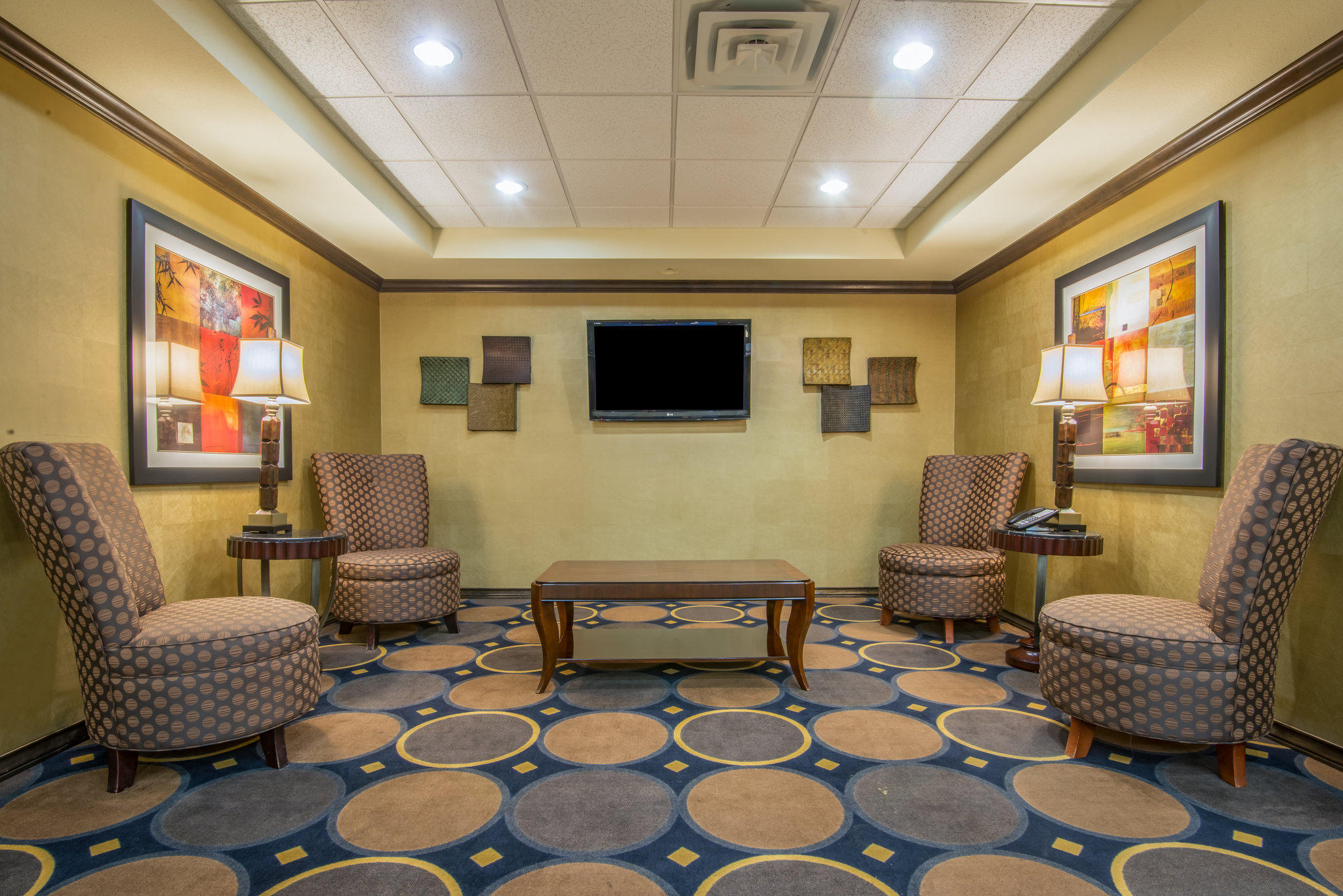 Holiday Inn Express & Suites Clovis Photo