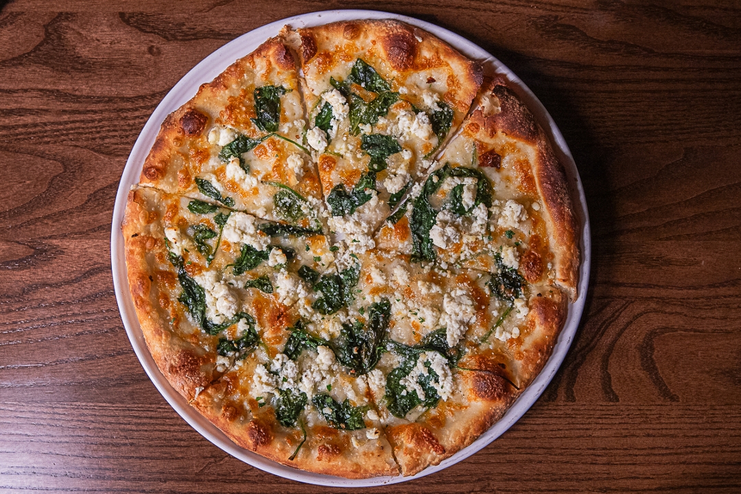 WHITE PIZZA