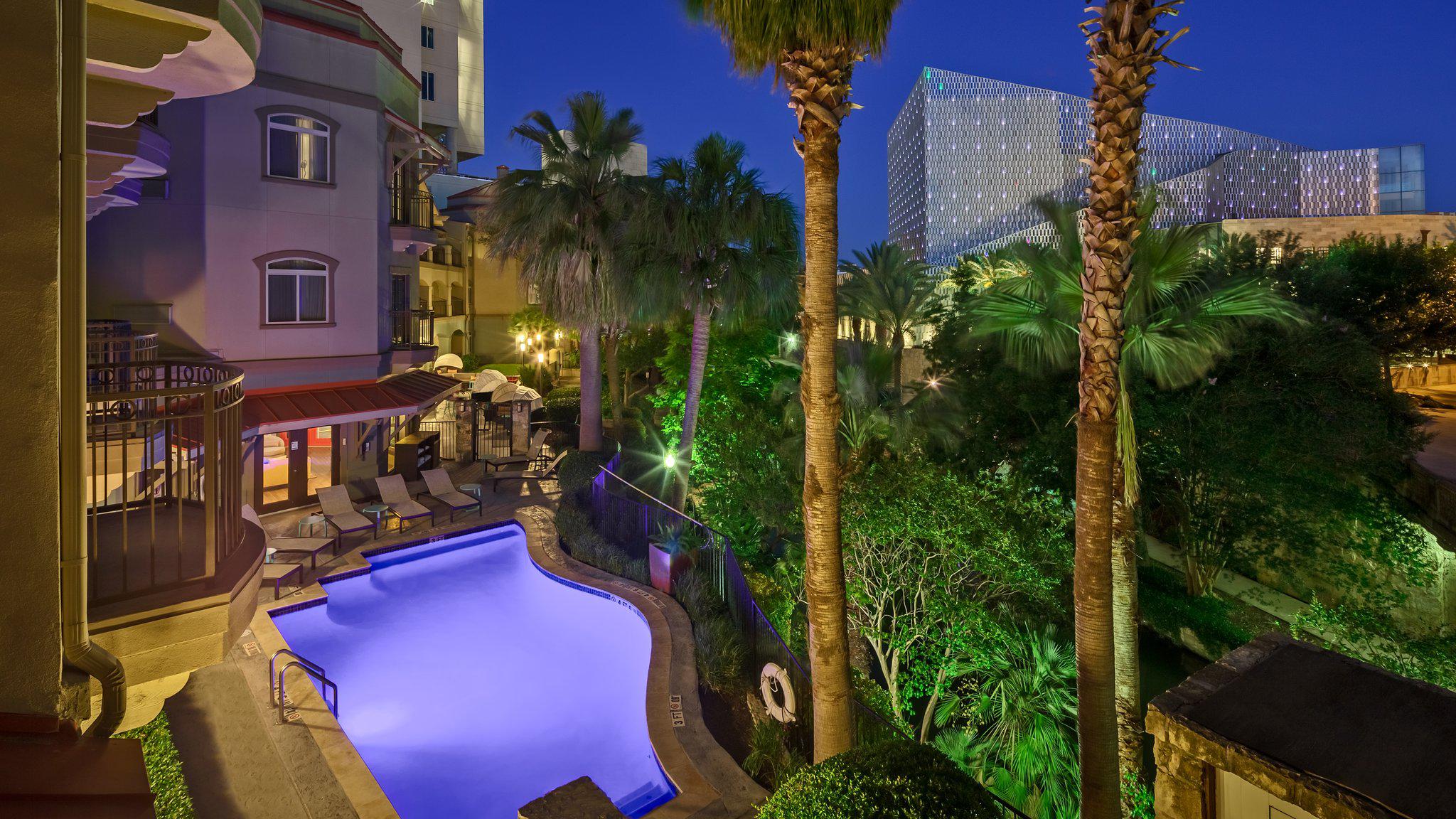 Hotel Indigo San Antonio-Riverwalk Photo