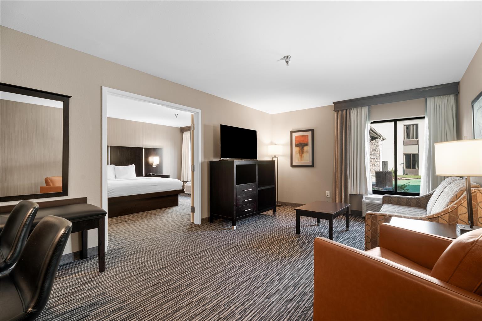 Best Western Courtview Hotel Image