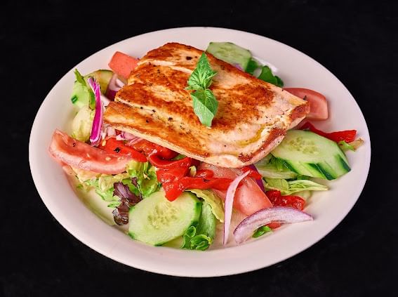 Grilled Salmon Salad