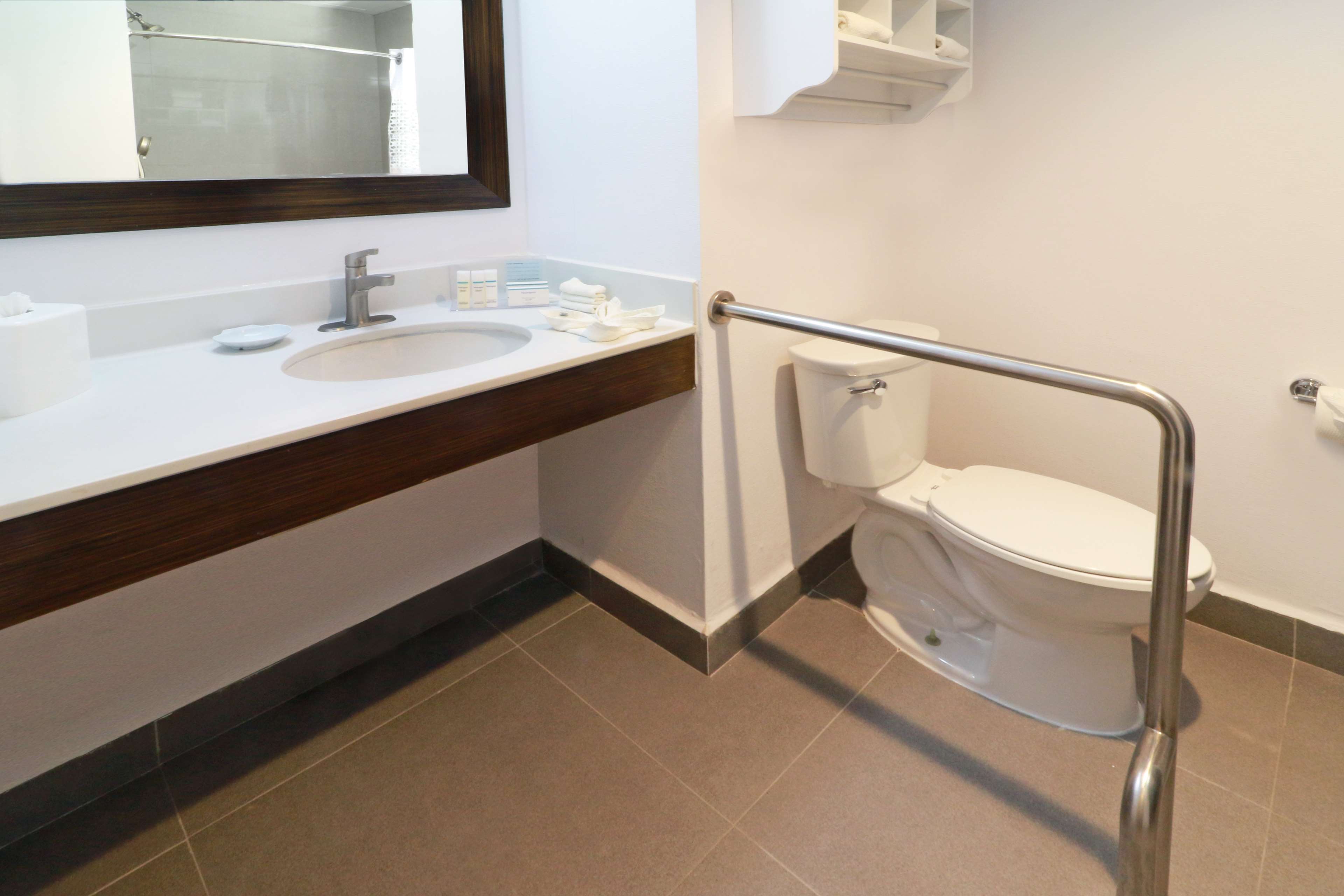 Images Hampton Inn by Hilton Monterrey-Airport