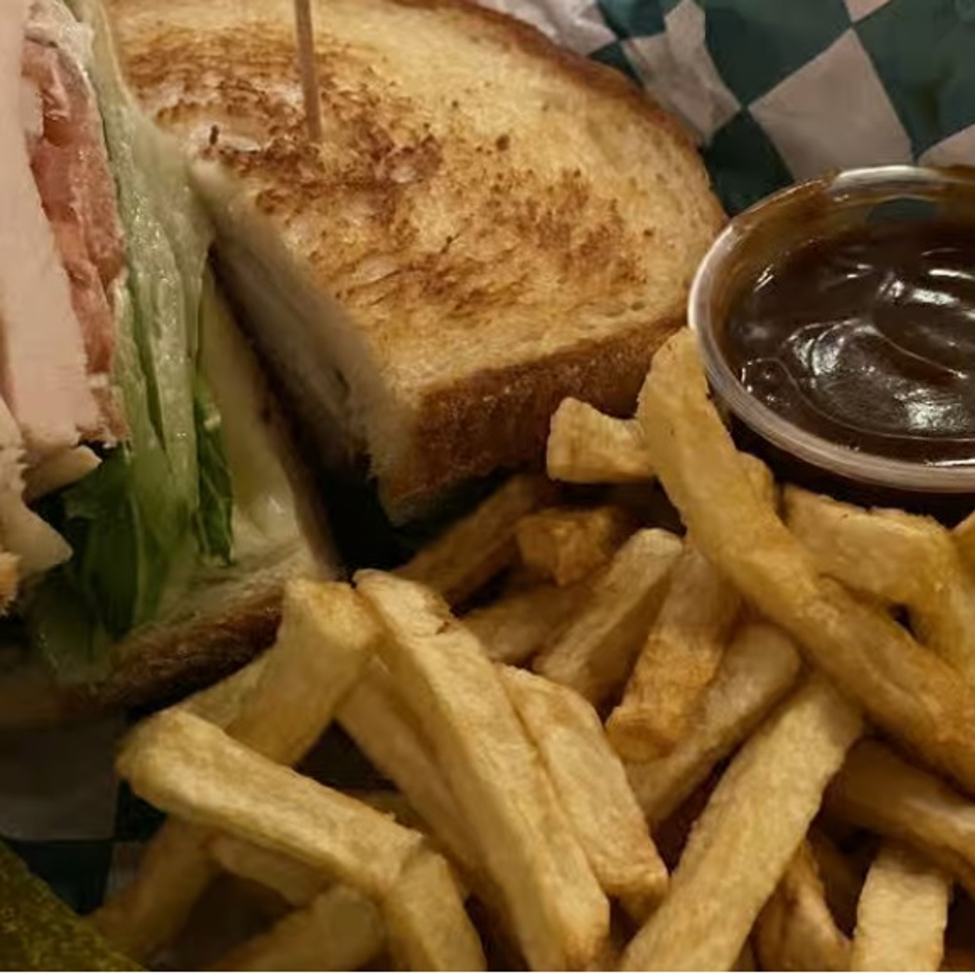 Grilled Turkey Basil Sandwich