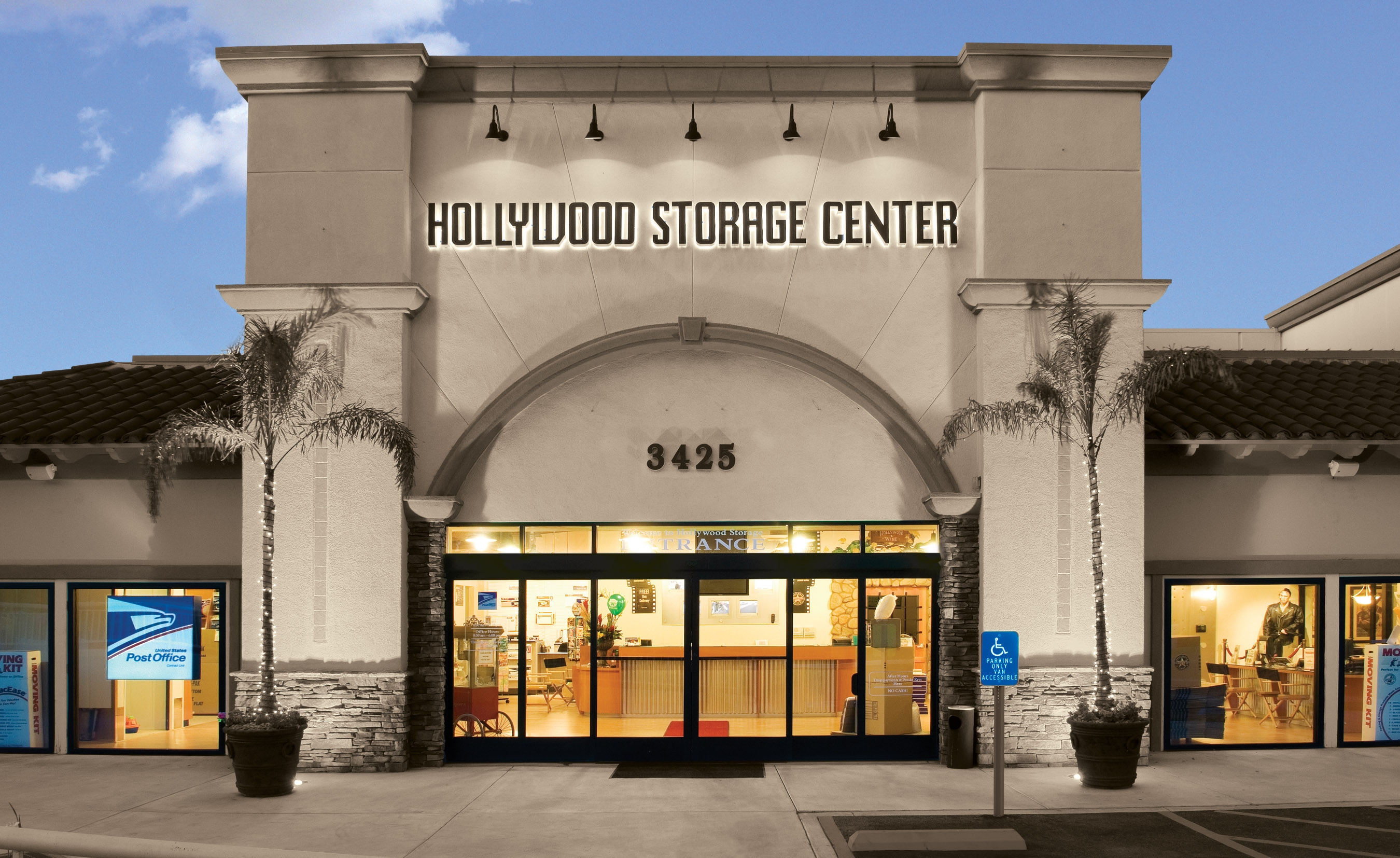 Hollywood Storage Center of Thousand Oaks Photo