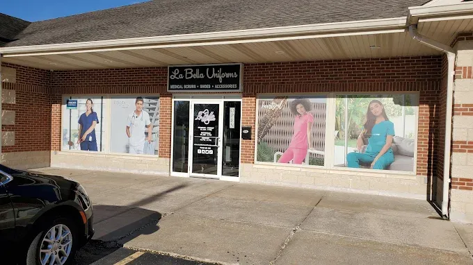 La Bella Uniforms - Bourbonnais Image