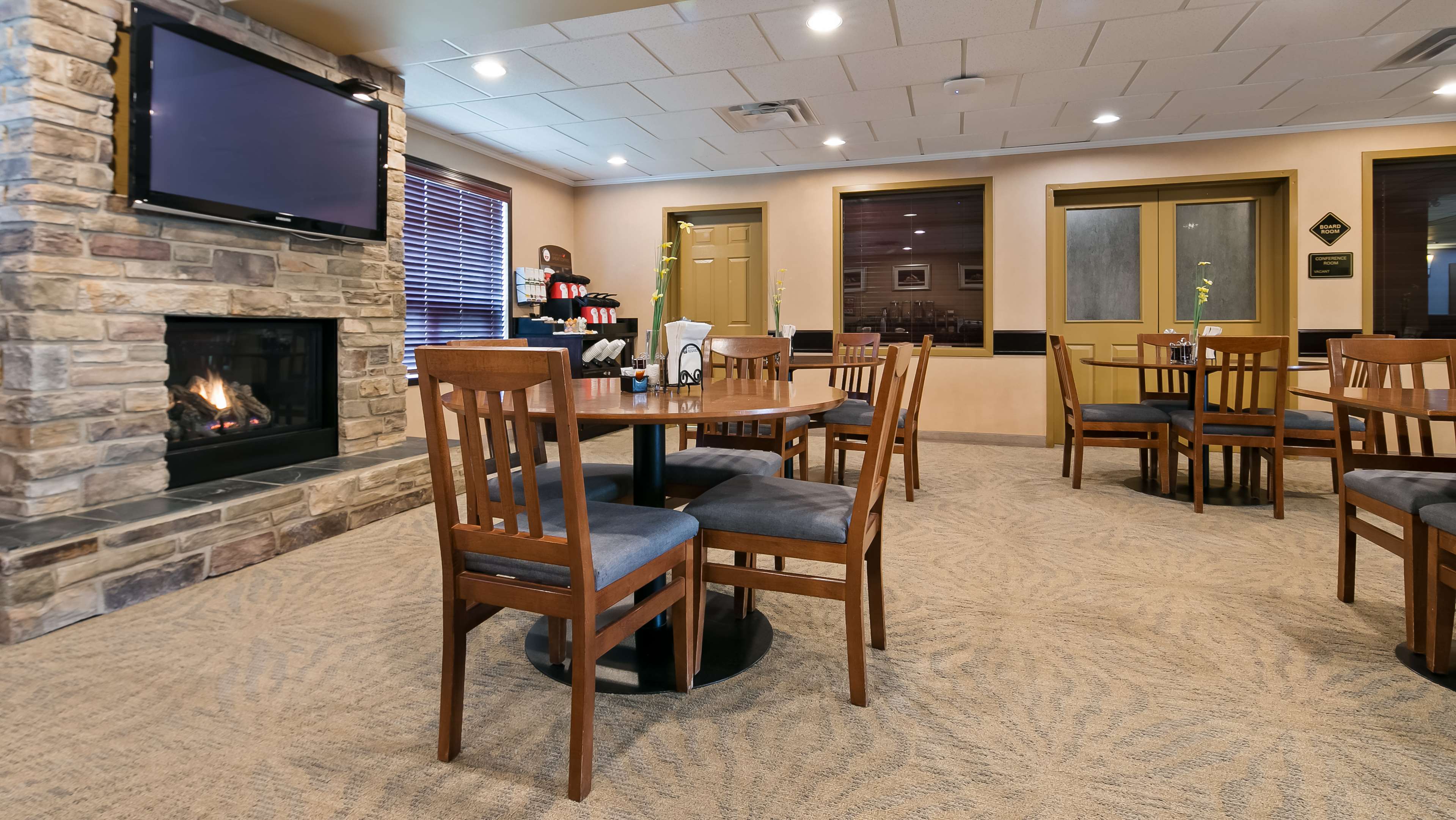 Best Western Rocky Mountain House Inn & Suites, Rocky Mountain House AB